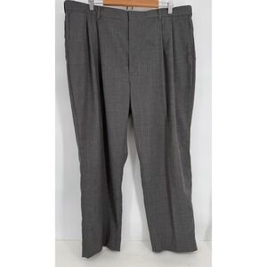 Roundtree & Yorke Mens Gray Pleated Dress Pants Wool Blend Business 42x39